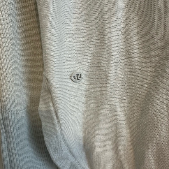 Lululemon Take It All In Sweater in light grey - Picture 4 of 5